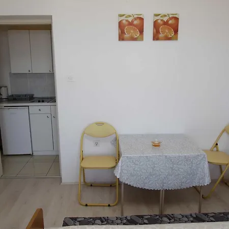 Apartment Maja *